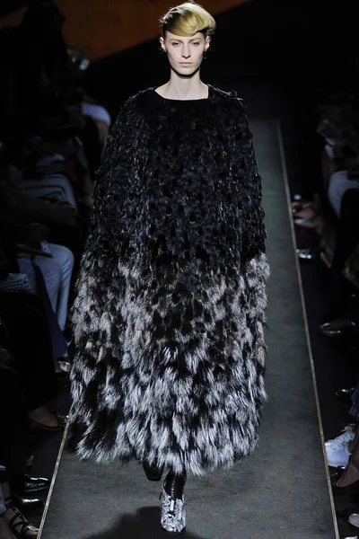 Look 36